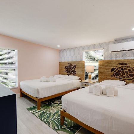 Charming Suite With Balcony And Bikes At Historic Sandpiper Inn Sanibel Exteriör bild